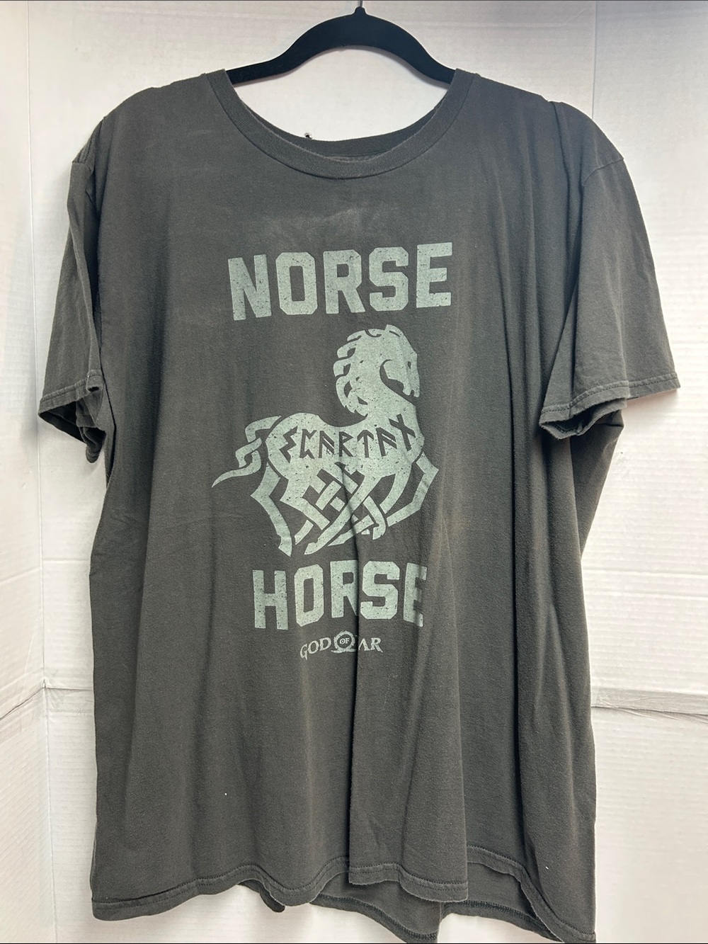 PlayStation God of War "Norse Horse" Sleipnir t-shirt size XL